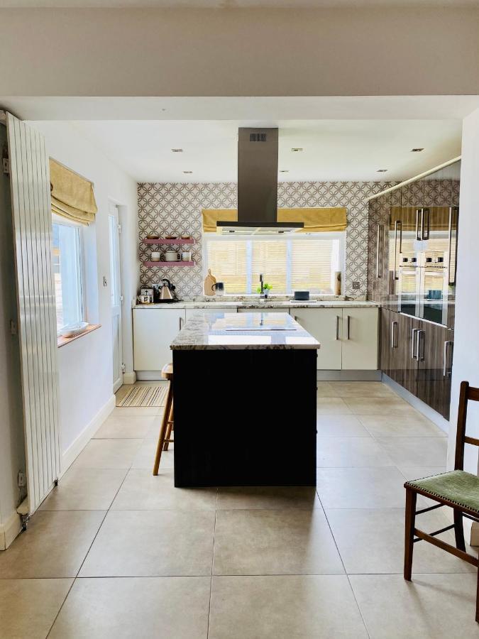Modern With Sea View & Bbq Hut- Close To * Portstewart