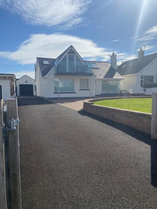 Modern With Sea View & Bbq Hut- Close To Holiday home